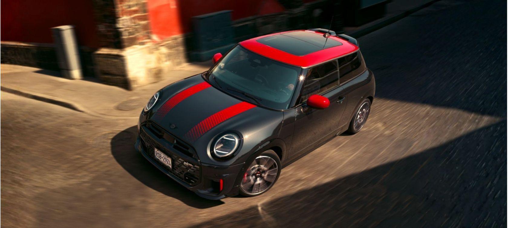 MINI Cooper JCW.
