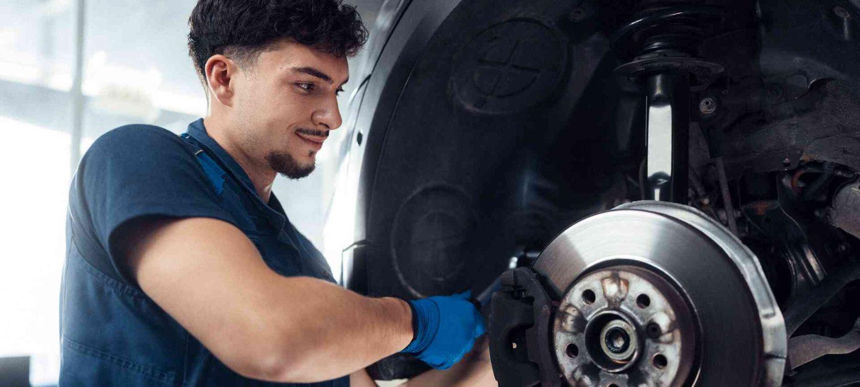 Profitez d'une remise de 35% sur les disques et plaquettes de frein d'Origine MINI.