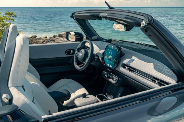 Nouvelle MINI Cooper Cabrio | image 3