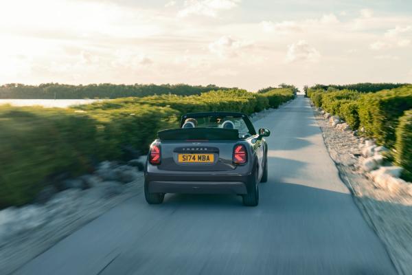 Nouvelle MINI Cooper Cabrio | image 2